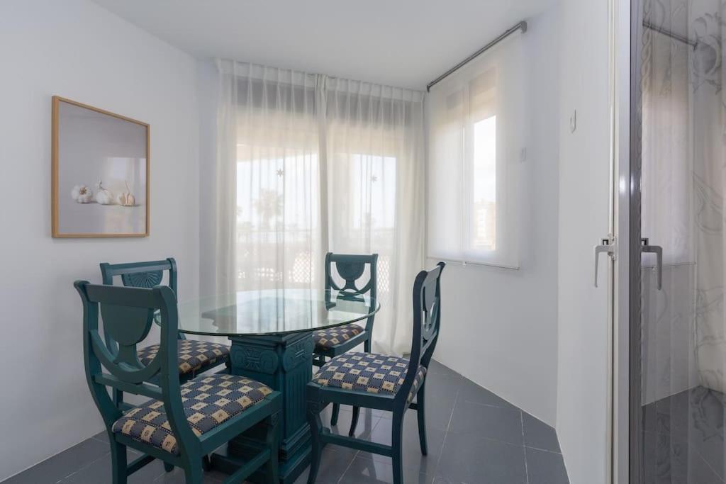 Eden Costa Lago Primera Linea De Mar Torremolinos Exterior photo